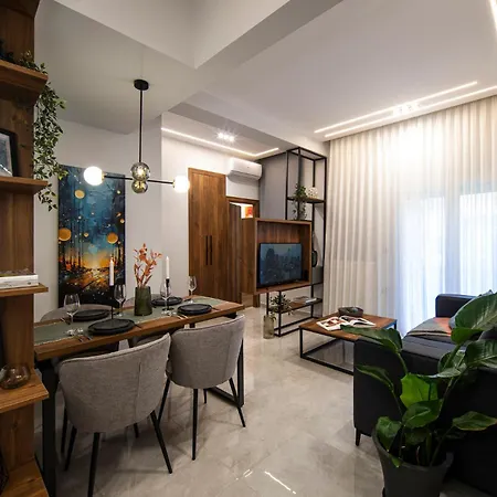 P Deluxe 8 Apartment *
