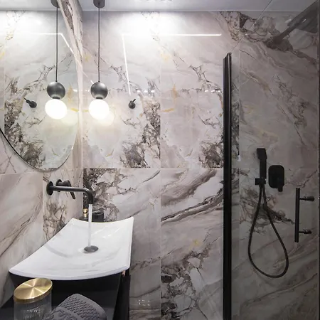 P Deluxe 8 * Thessaloniki
